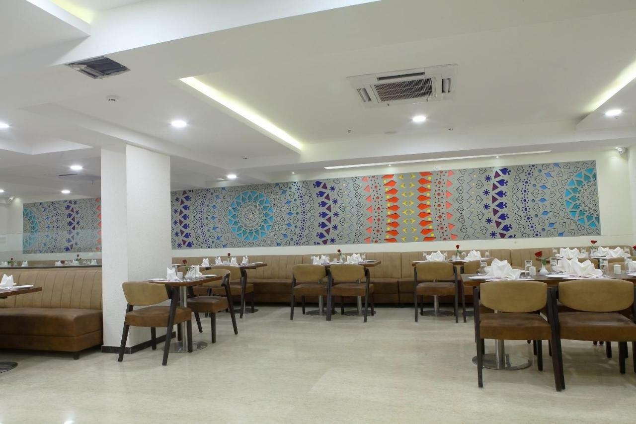 Incredible One Hotel Secundurabad Екстериор снимка
