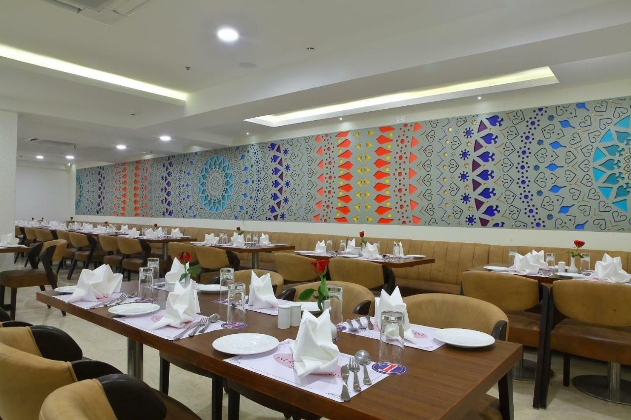 Incredible One Hotel Secundurabad Екстериор снимка