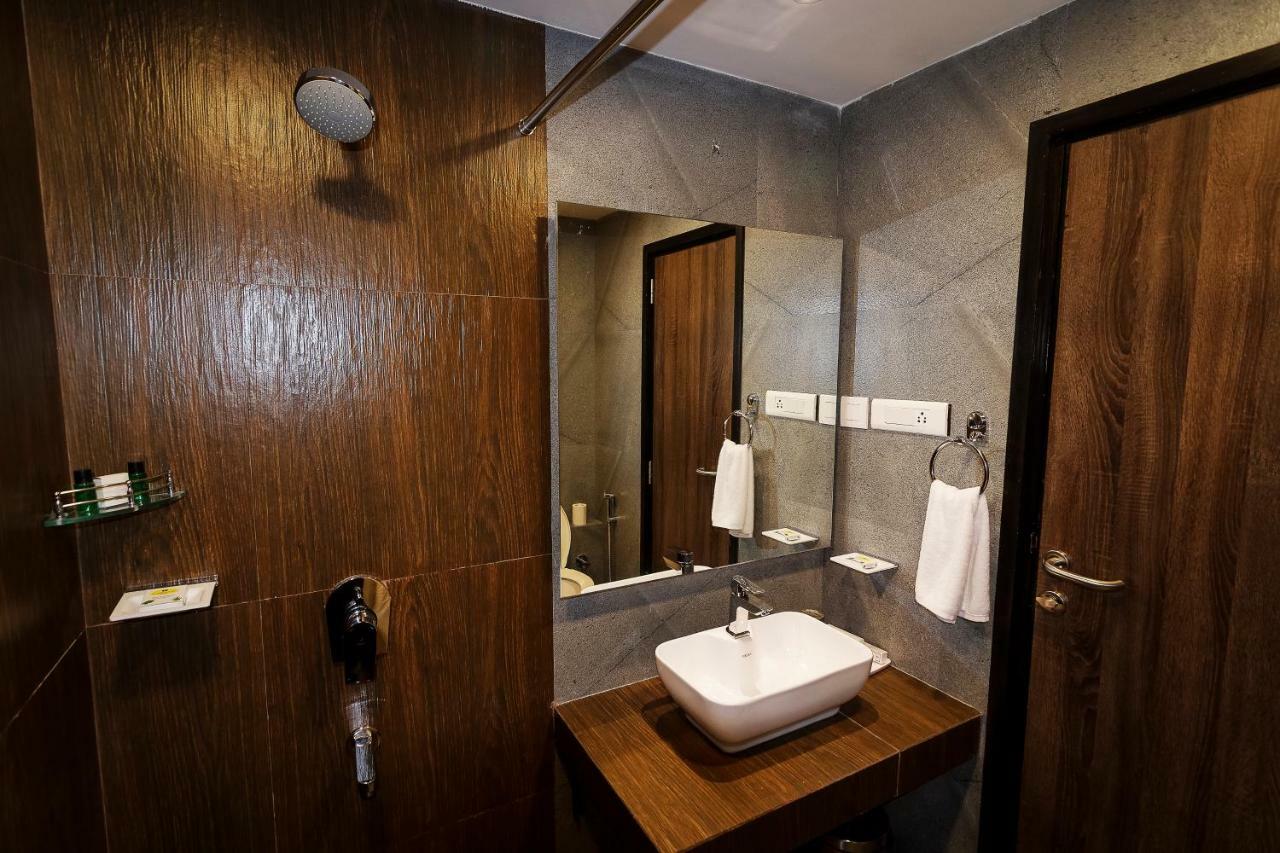 Incredible One Hotel Secundurabad Екстериор снимка